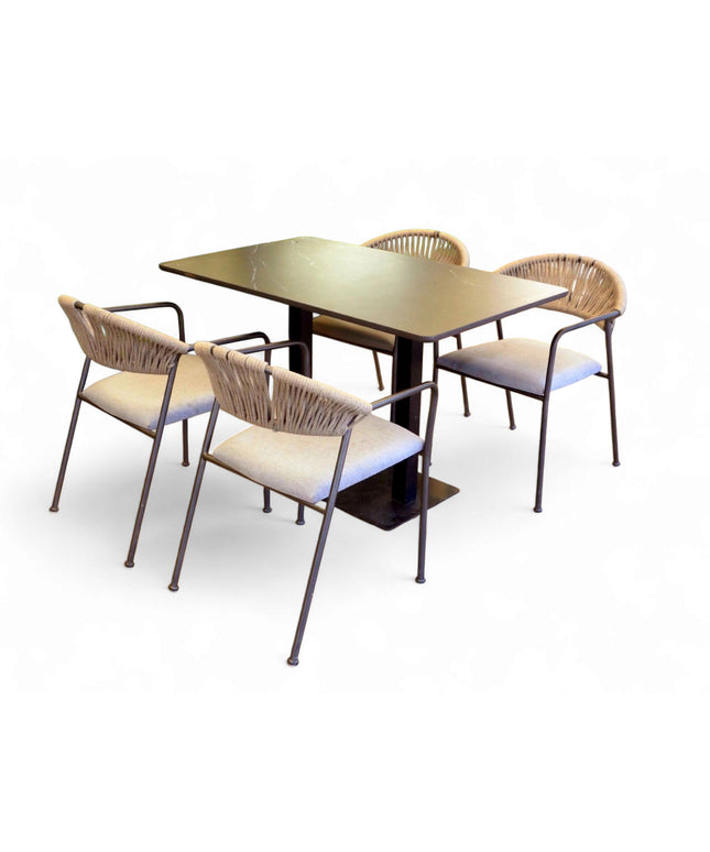 Hangy 4 Seater Outdoor Set