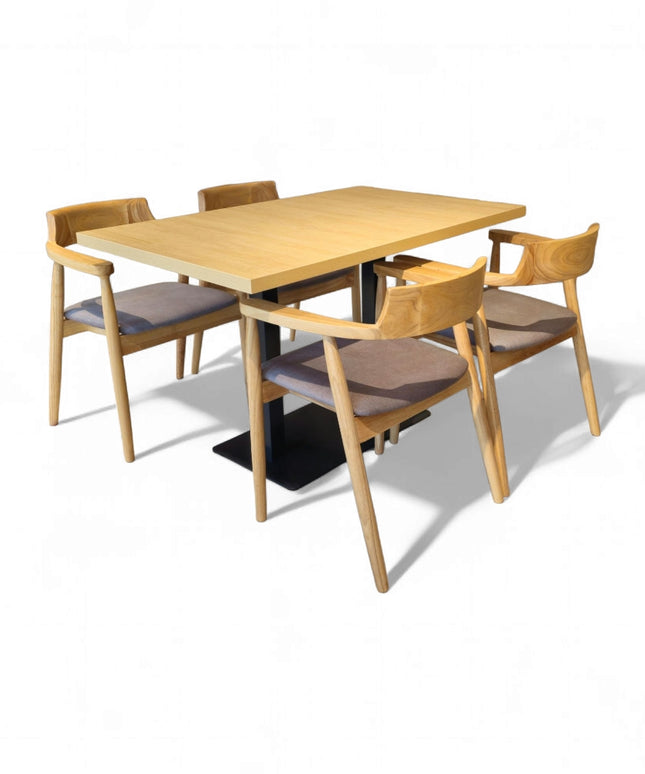 Tinder Light 4 Seater Set