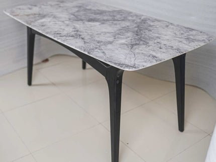 Spade 6 Seater Dining Table